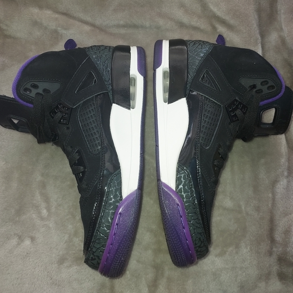 Jordan Spizike Black Court Purple Sneakers - Picture 7 of 14
